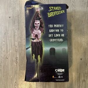 2011 Spirit Halloween Lawn Scares Zombie Staked Bird Feeder Horror‎ Prop Outdoor